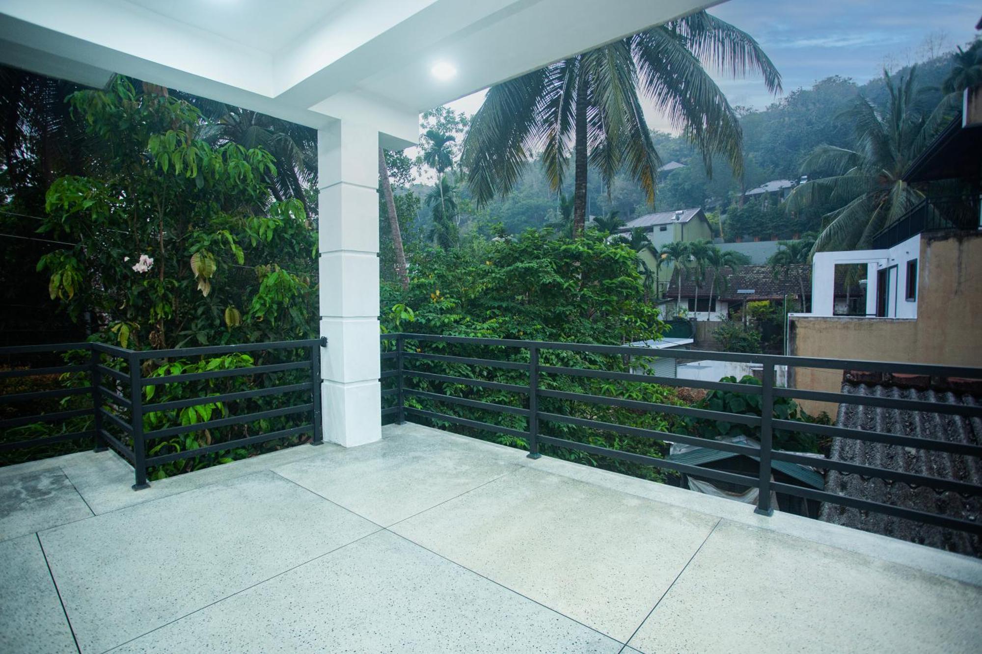 D2 Unawatuna Villa